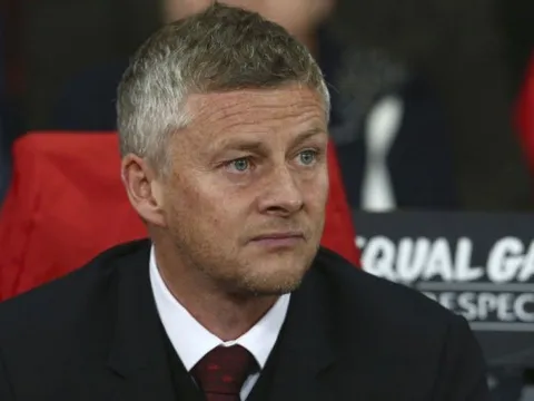 Sao Man Utd bị chê bai tệ hại, ruồng rẫy trên phiên chợ hè 2021