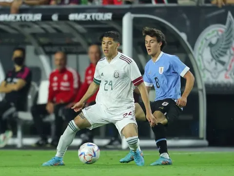 Sao Man Utd hóa 'ma tốc độ', kiến tạo đẳng cấp cho Cavani