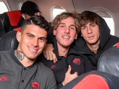 Sao Man Utd mệt mỏi khi cùng AS Roma hành quân đến Đức