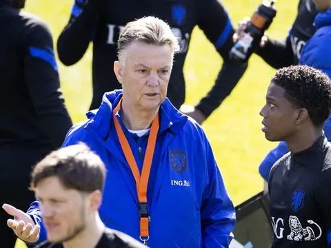 Sao M.U được Van Gaal thử nghiệm vai trò mới
