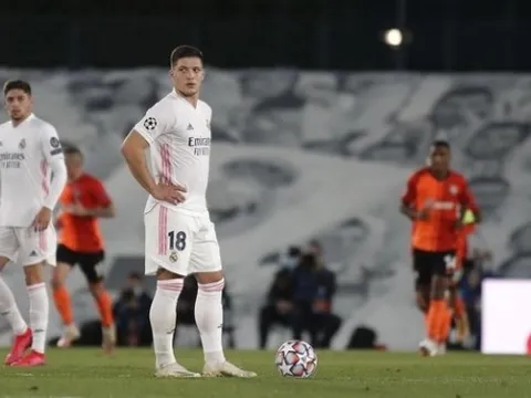 Sao Real đối mặt 6 tháng tù giam