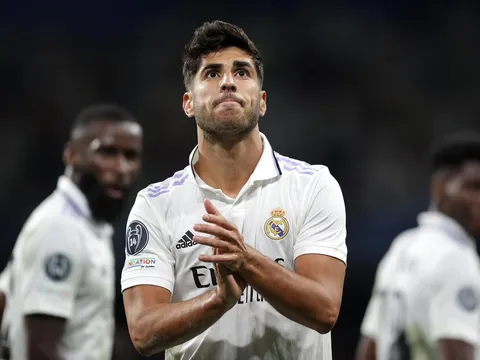 Sao Real phá vỡ im lặng về khả năng gia nhập Barca