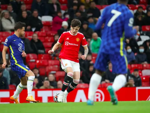 Sao trẻ đang lên tiếp tục ghi bàn, Quỷ đỏ hạ Chelsea