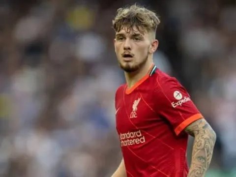 Sao trẻ Liverpool được ca ngợi là “Iniesta mới”