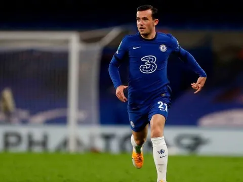Sắp chiến Spurs, tân binh Chelsea làm điều khó tin trên sân tập