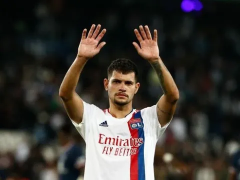 Sắp mượn được Arthur, Arsenal ra quyết định ở thương vụ Bruno Guimaraes