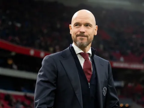 Jamie Carragher chỉ rõ những cầu thủ Ten Hag nên tống khứ khỏi M.U