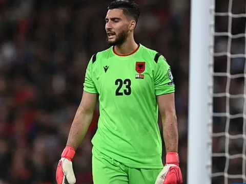 Man United bị đối thủ vượt mặt ở thương vụ 0 đồng