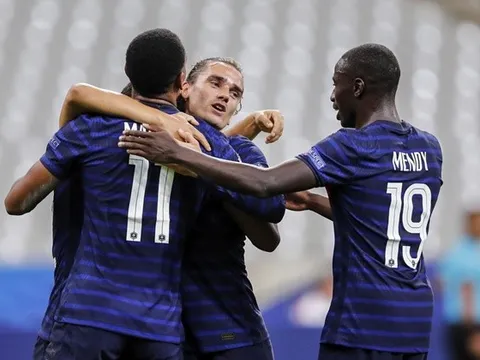 "Sát thủ chuyển mình" ở Man Utd đang thể hiện phong độ để đời trên ĐTQG