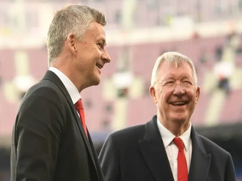 Sau 10 năm, Solskjaer đã lấy lại báu vật bị cướp từ trên tay Sir Alex