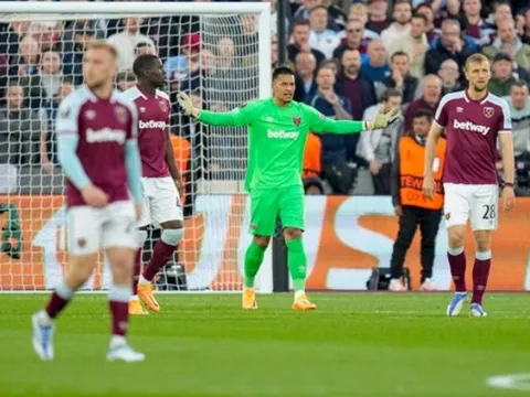 Sau Barca, đến lượt West Ham nếm mùi đau khổ với Frankfurt