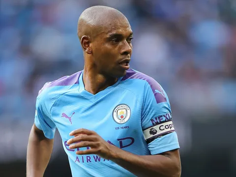Sau David Silva, Man City sắp sửa chia tay thêm 1 công thần
