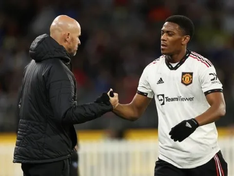 Sau Martial, 2 cầu thủ M.U hưởng lợi nếu CR7 rời Old Trafford