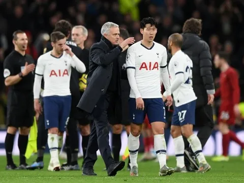 Sau tất cả, Mourinho đã đem "xe buýt" đến Tottenham