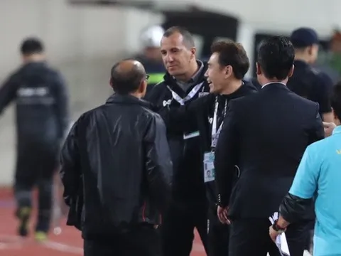 Sau tất cả, người Thái vẫn "sợ" HLV Park Hang-seo!