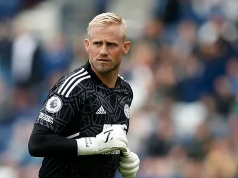 Kasper Schmeichel rời Leicester với giá 1 triệu euro