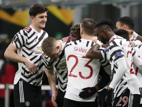 Scholes và Hargreaves chỉ ra ƯCV số 1 cho ngôi vô địch Europa League