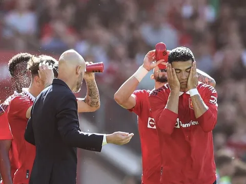 "Nếu tôi dẫn dắt M.U, cậu ấy vẫn sẽ là tiền đạo số một"