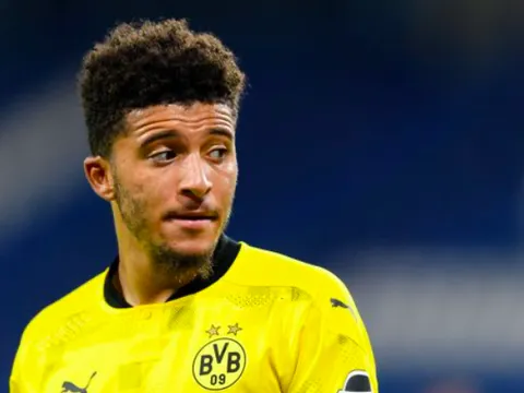 XONG! Đối tác xác nhận M.U liên hệ ký Sancho, bom tấn gần như định đoạt