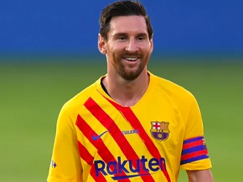 Sếp lớn xác nhận, Man City kích nổ bom tấn Messi Hè tới