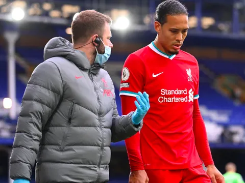 Klopp cập nhật chấn thương của Van Dijk và Thiago