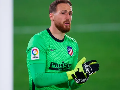 Trả De Gea về 'nơi sản xuất', M.U tiến hành đón thủ thành đắt kỷ lục?