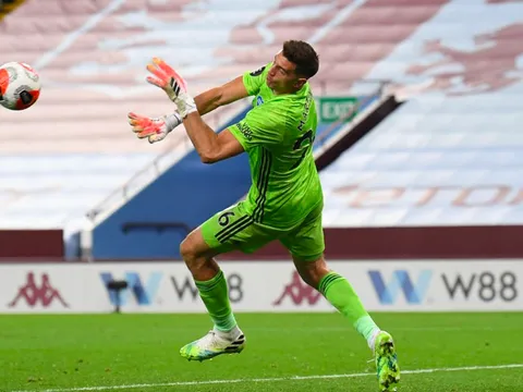 6 tháng sau khi rời Emirates, "hàng thải" Arsenal trong số cầu thủ hay nhất thế giới