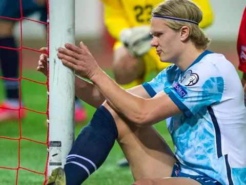 Erling Haaland bỗng hóa vô hại đến lạ