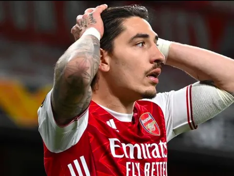 Giám đốc CLB lên tiếng, xác nhận khả năng chiêu mộ Hector Bellerin