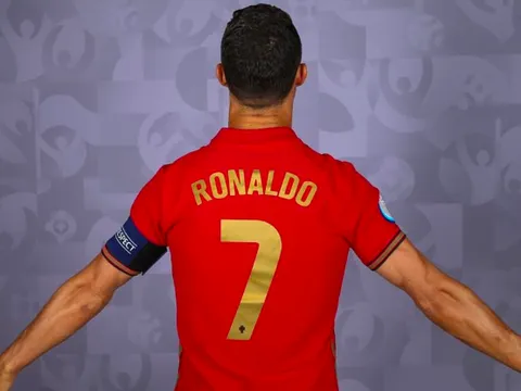 Ronaldo lập kỷ lục chưa từng có trong lịch sử EURO