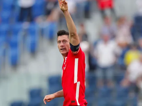 Lợi thế để Chelsea chiêu mộ Lewandowski