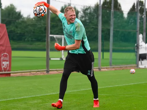 Ra mắt Arsenal, tân binh chốt số áo và lập tức làm 1 điều