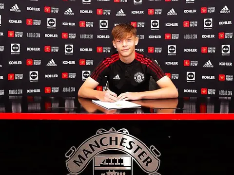 Xác nhận! Man Utd công bố bản hợp đồng mới tài năng