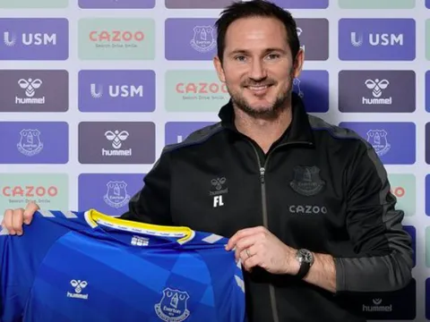 Frank Lampard chính thức tái xuất Premier League