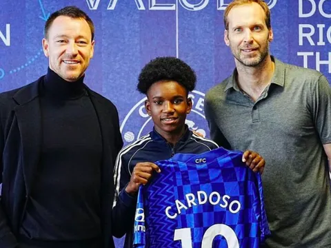 Chelsea hoàn tất tân binh đầu tiên sau khi Abramovich ra đi