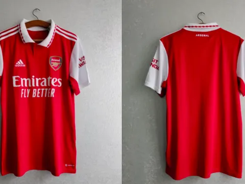 Arsenal rò rỉ áo sân nhà mùa tới, sẵn sàng cho Champions League