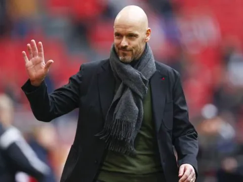 Van de Beek tiết lộ với đồng đội M.U những điểm đáng sợ của Ten Hag