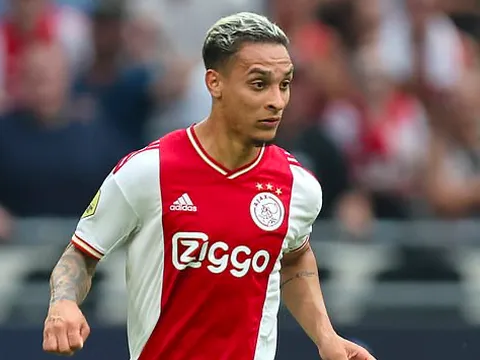 Rất nhanh chóng, Ajax ra mức giá cuối bán Antony cho M.U