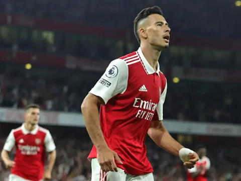 Darren Bent nêu sao Arsenal sẽ vùi dập Dalot