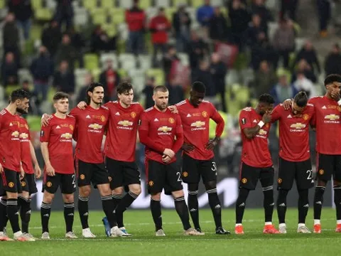 Man Utd trắng tay, Hargreaves đề nghị ký gấp 3 siêu tân binh