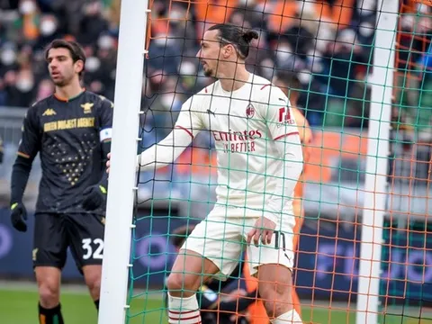 Sếp lớn ra mặt, Ibrahimovic nhận lời thỉnh cầu