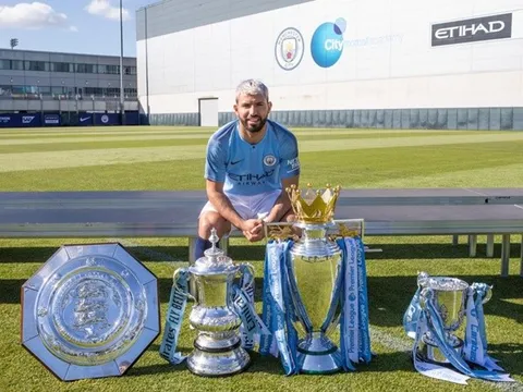 Aguero chọn Man City, từ chối hợp đồng kỷ lục của CLB thành London