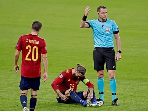 XONG! Real Madrid 'toang mạnh' với 2 thông báo về Varane và Ramos