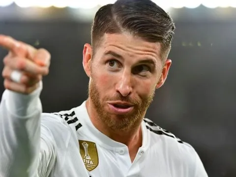 "Sergio Ramos đang đàm phán để ở lại Real Madrid..."