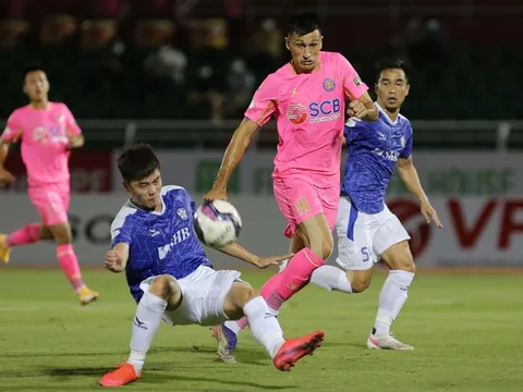 "Lão tướng" Đỗ Merlo ghi bàn vào đội bóng cũ, giúp CLB Sài Gòn thoát thua phút chót