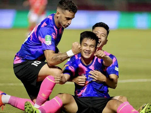 Cầu thủ Sài Gòn FC hạnh phúc vỡ oà khi lọt vào tứ kết Cúp Quốc gia