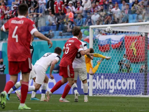 Siêu phẩm phút bù giờ giúp Nga giành chiến thắng trước Phần Lan