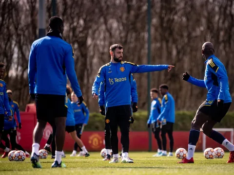 Cái tên không ngờ xuất hiện, Man Utd có buổi tập đầy tốc độ