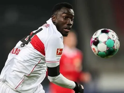 Hy hữu, sao Bundesliga dùng danh tính giả ra sân