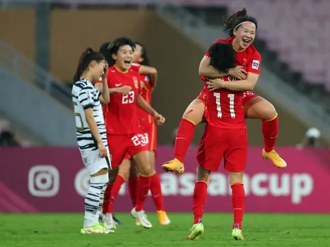 Sina: 'Thu nhập của bóng đá nữ Trung Quốc cao nhất thế giới'